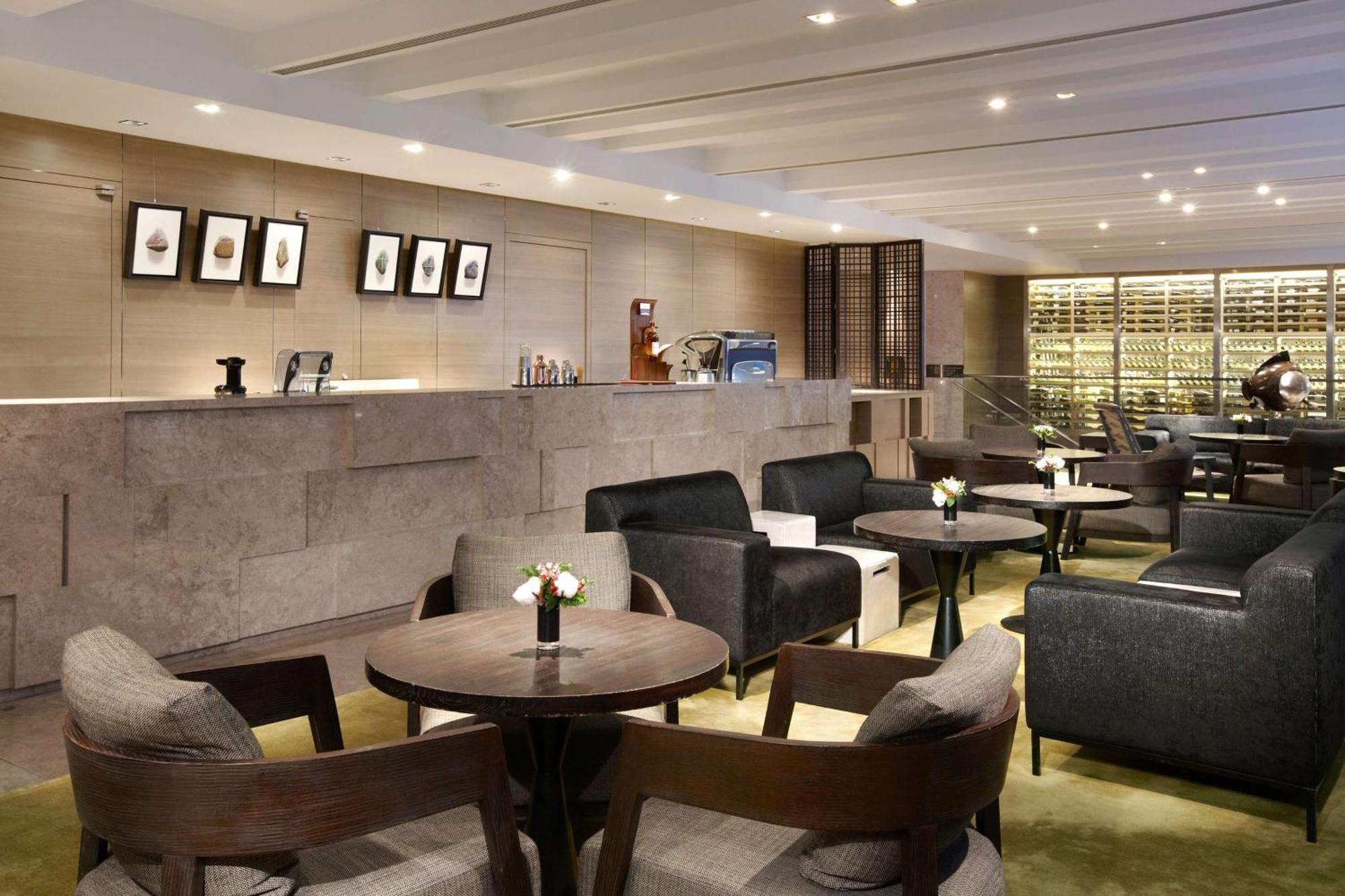 Hotel Humble House Taipei, Curio Collection By Hilton Exterior foto