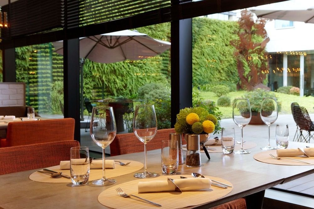 Hotel Humble House Taipei, Curio Collection By Hilton Exterior foto Restaurant "1708"