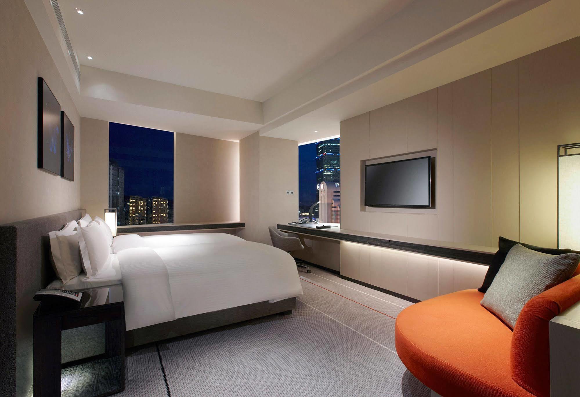 Hotel Humble House Taipei, Curio Collection By Hilton Exterior foto